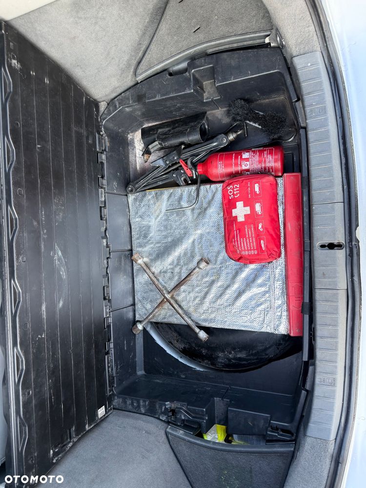 Toyota Prius - 21