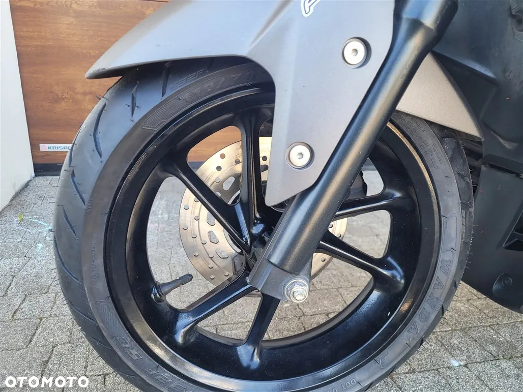 Yamaha NMAX - 21