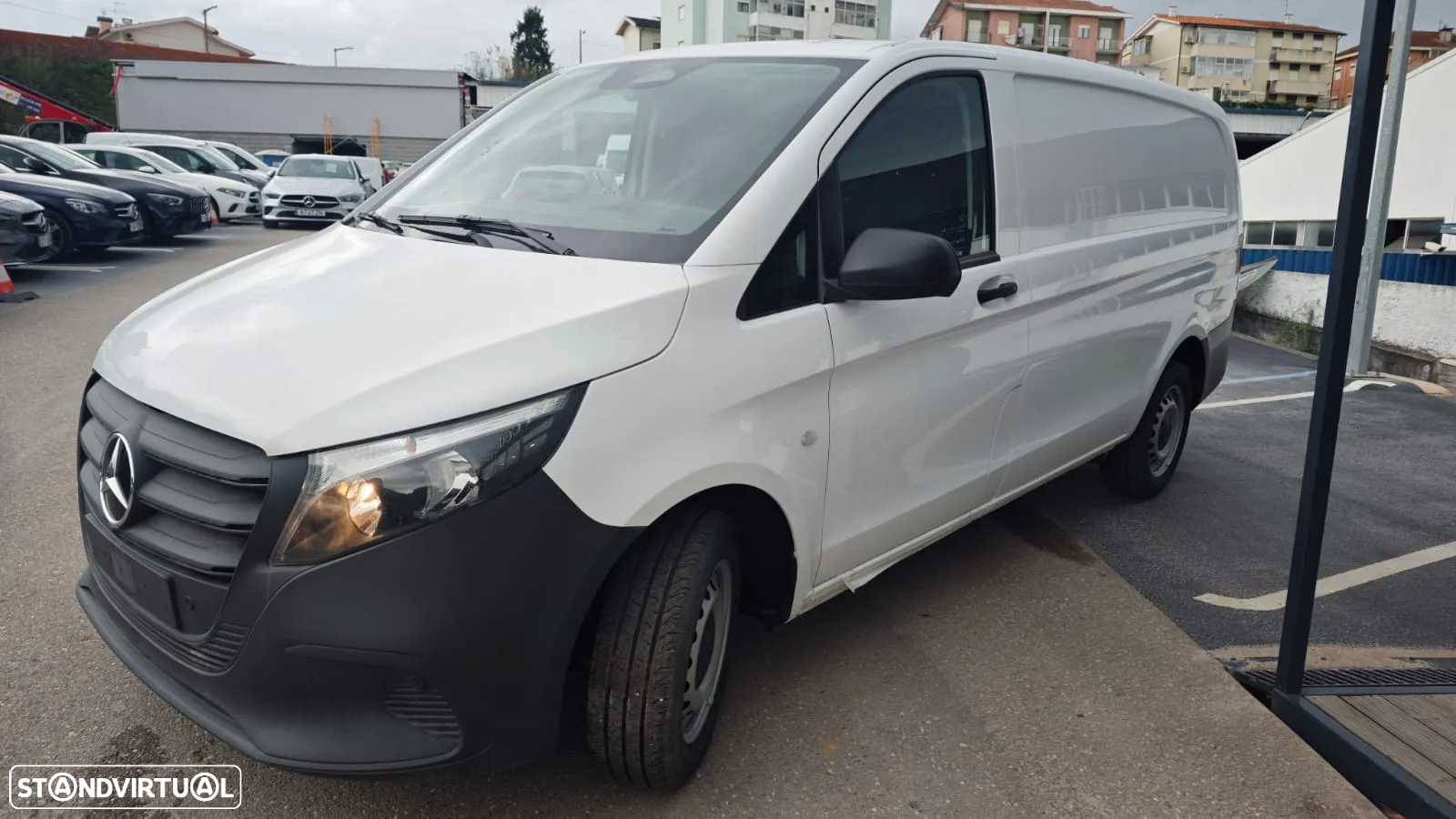 Mercedes-Benz Vito 114 Furgão Standard - 3