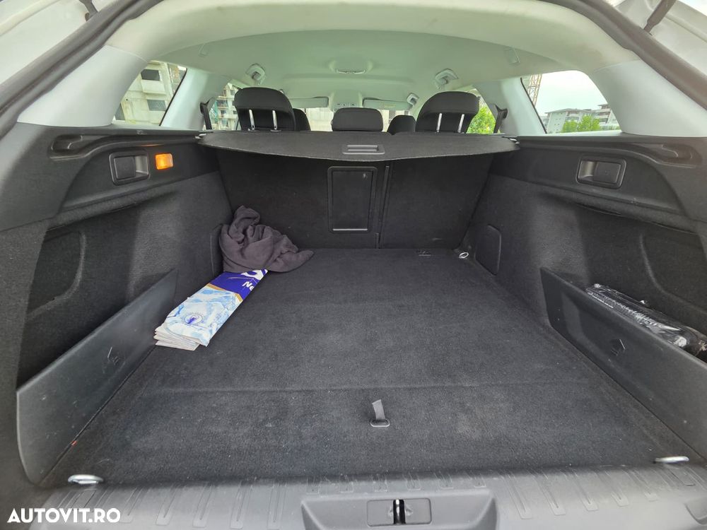 Peugeot 308 - 8