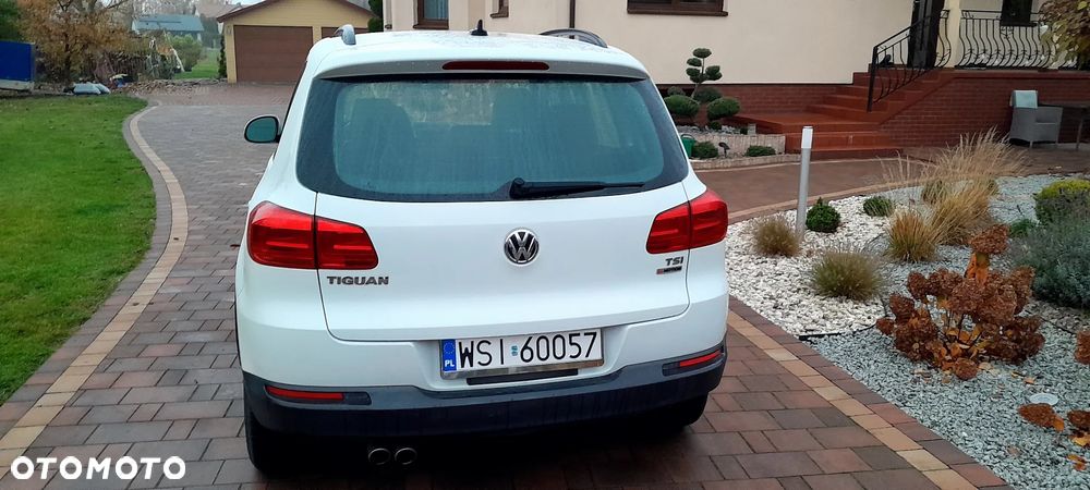 Volkswagen Tiguan - 11