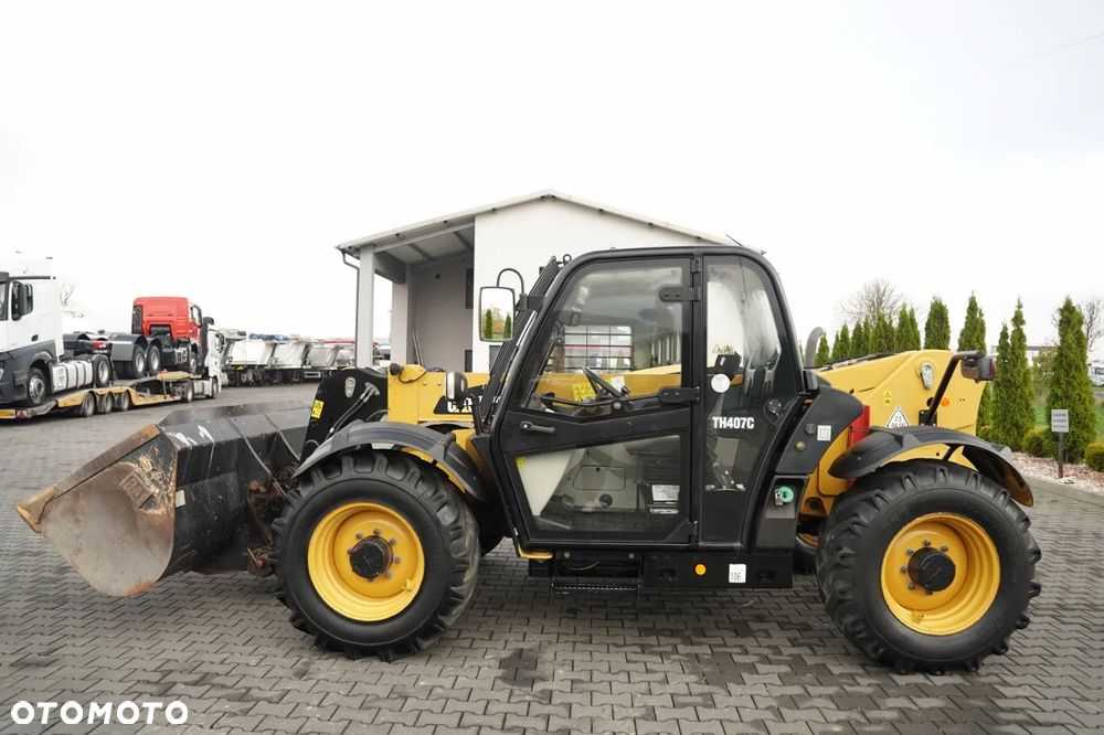 Caterpillar TH407C / ŁADOWARKA TELESKOPOWA / 2015 ROK / - 20