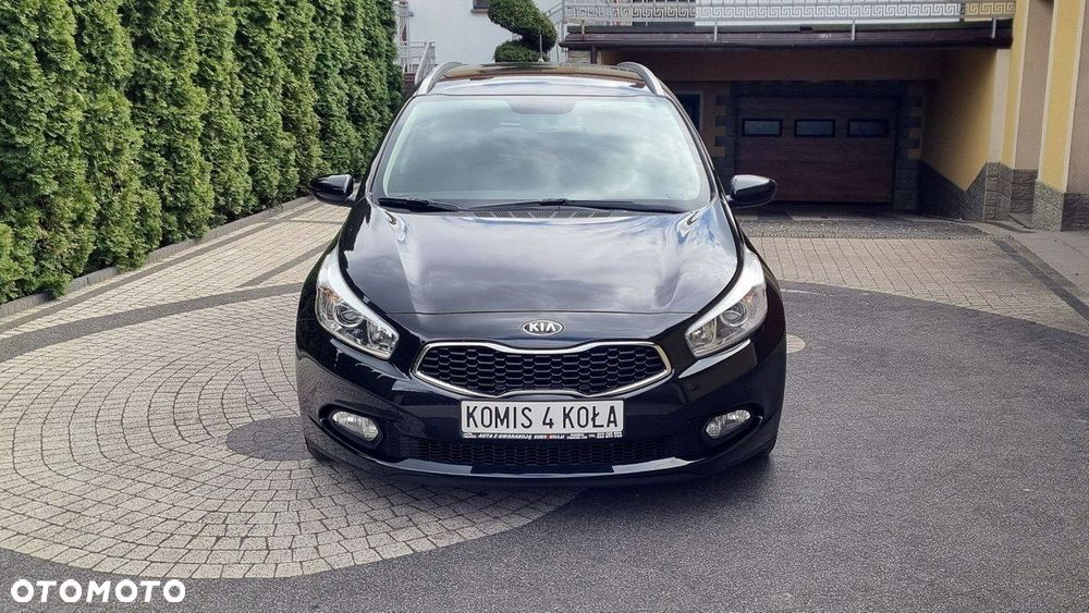 Kia Ceed - 9