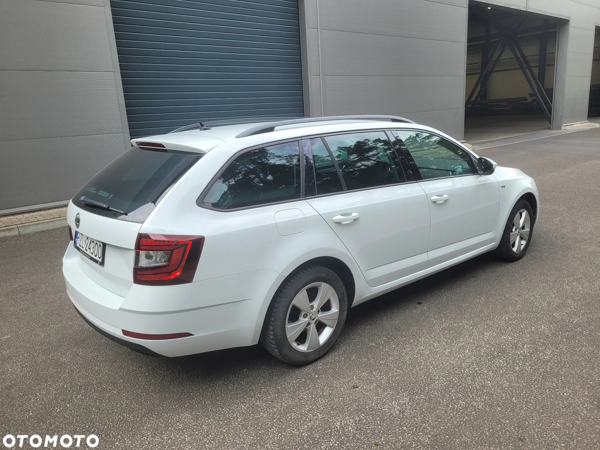 Skoda Octavia 2.0 TDI SCR Style DSG - 4