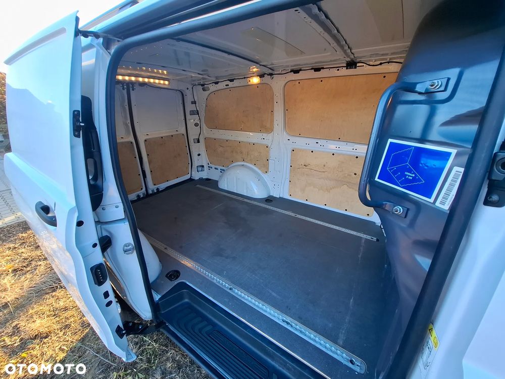 Mercedes-Benz Vito - 23