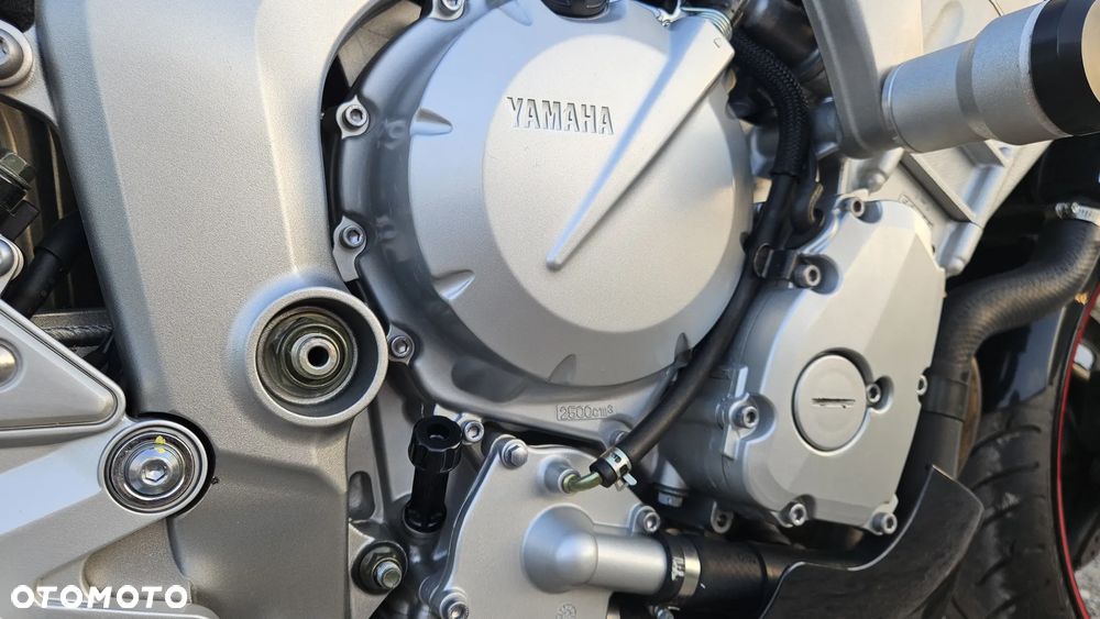 Yamaha FZ6 - 25