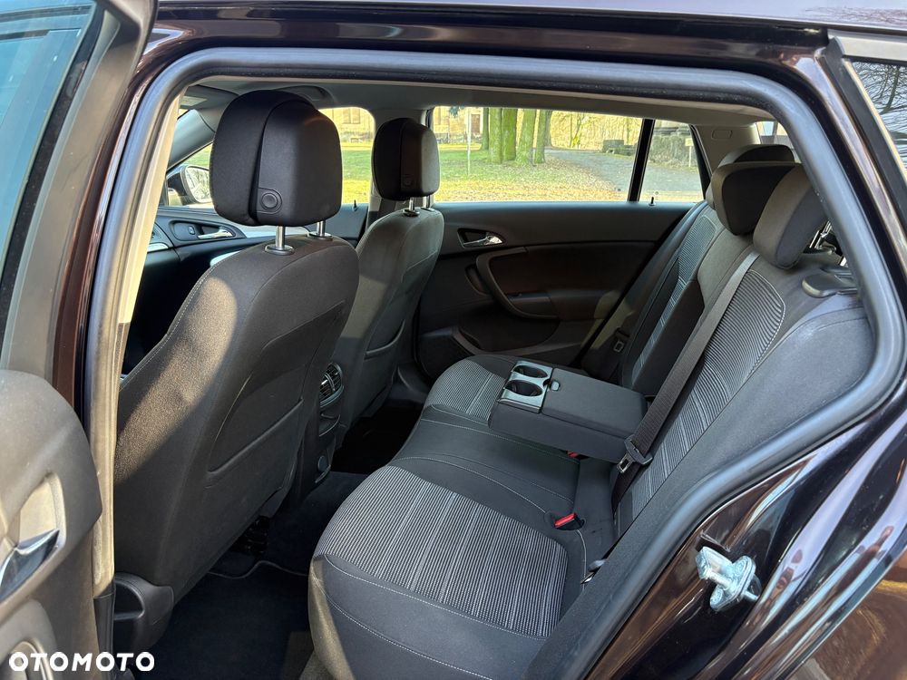 Opel Insignia 1.6 SIDI Turbo Business Edition - 25
