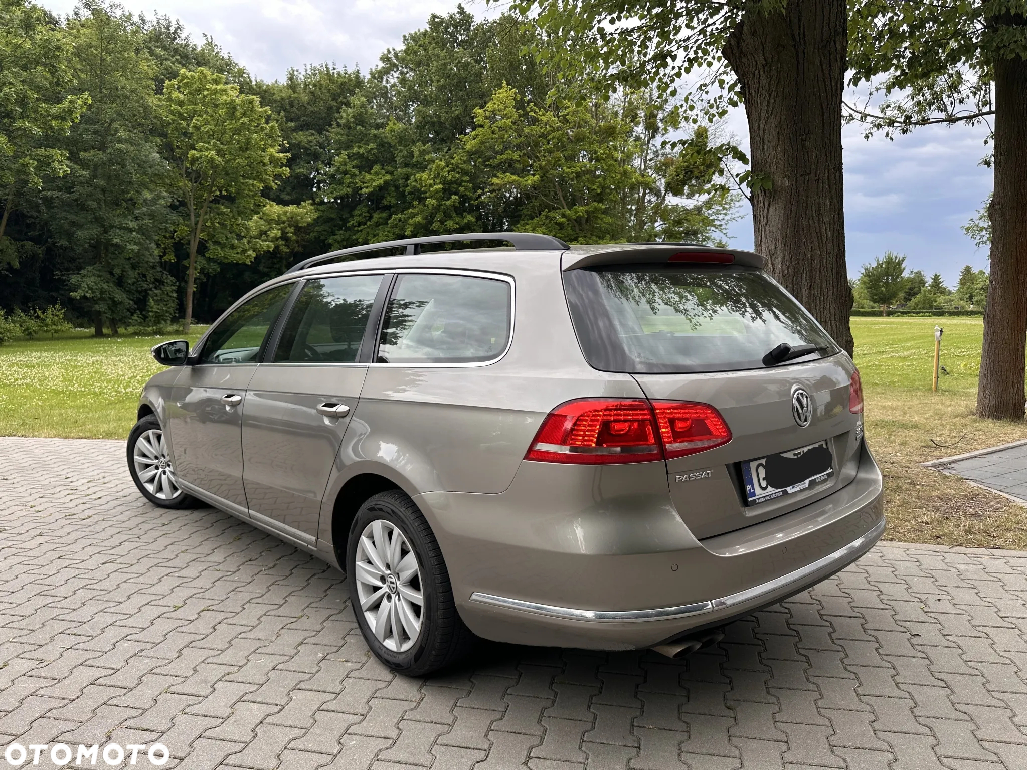 Volkswagen Passat 2.0 TDI 4Mot Highline - 20