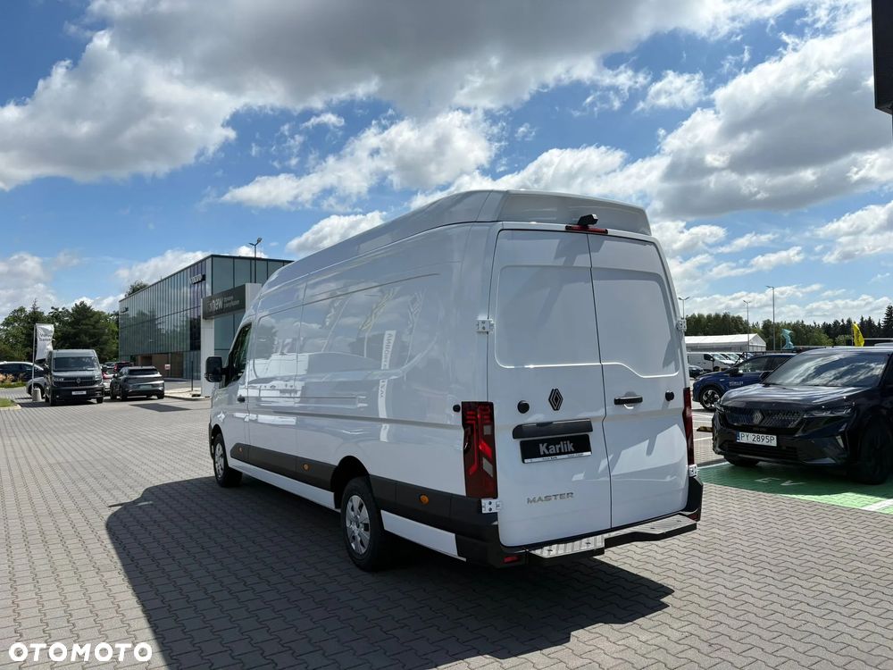 Renault Master Furgon RWD L4H3 170 KM - 9