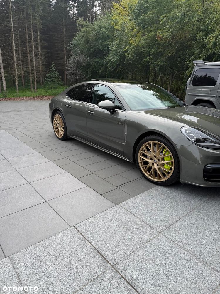 Porsche Panamera 4 E-Hybrid - 2