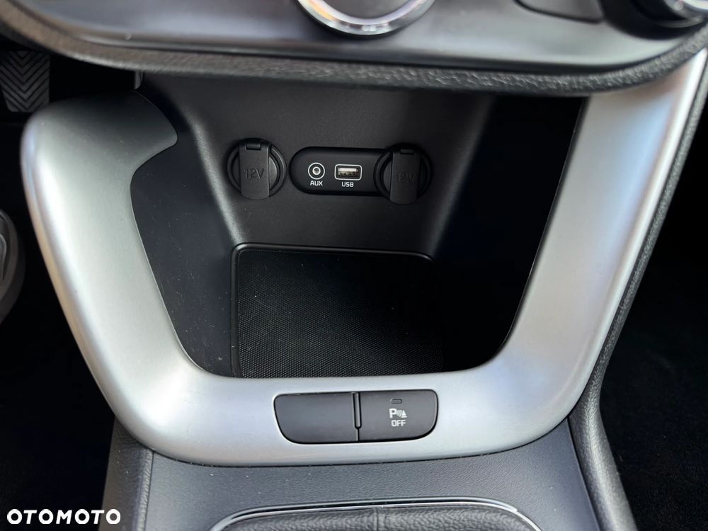 Kia Ceed 1.4 CVVT Dream Team Edition - 18