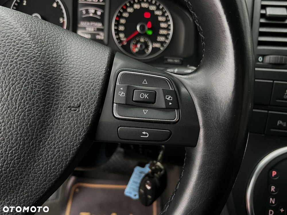 Volkswagen Multivan - 22