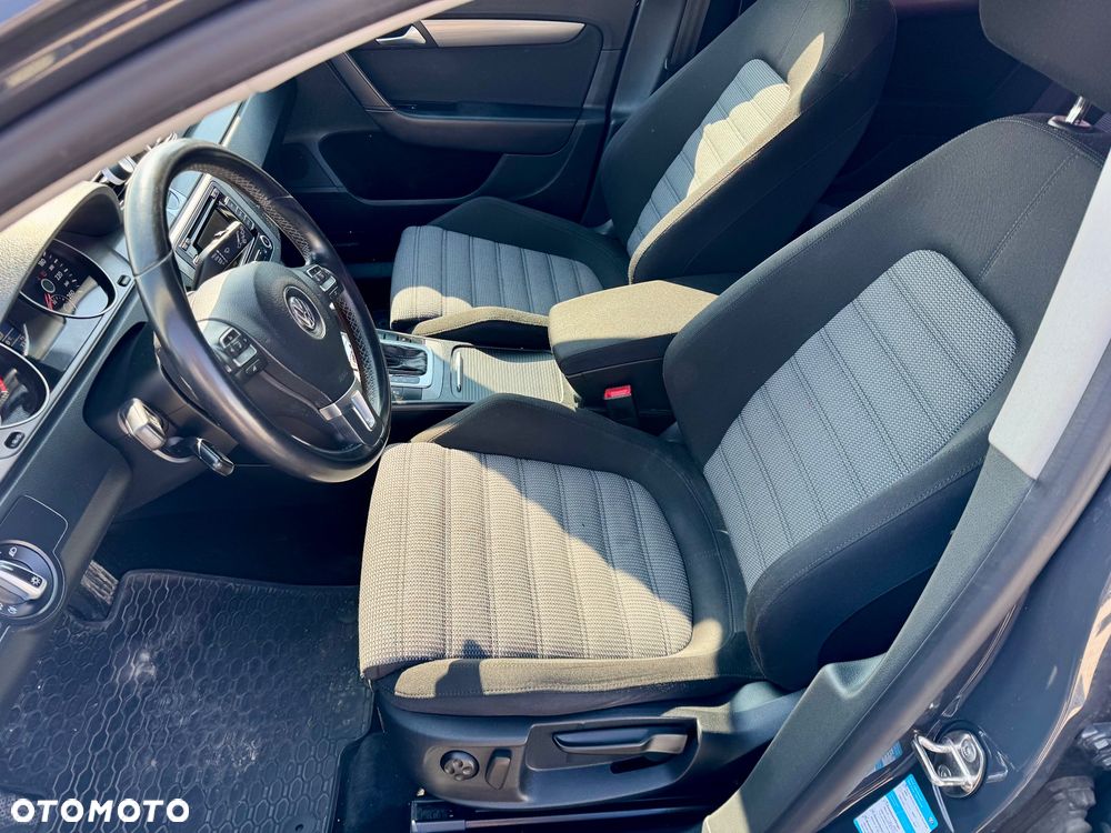Volkswagen Passat - 10