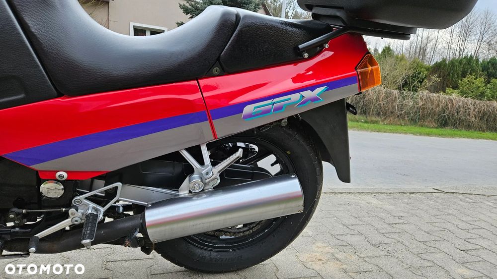Kawasaki GPX - 8
