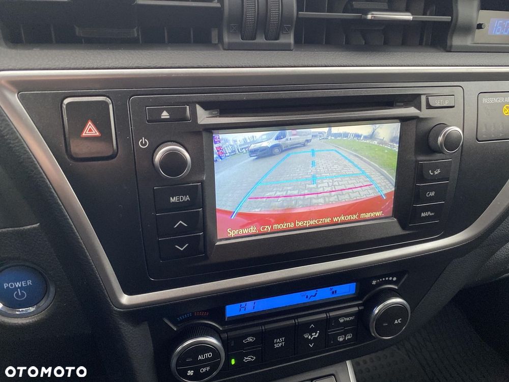 Toyota Auris - 14