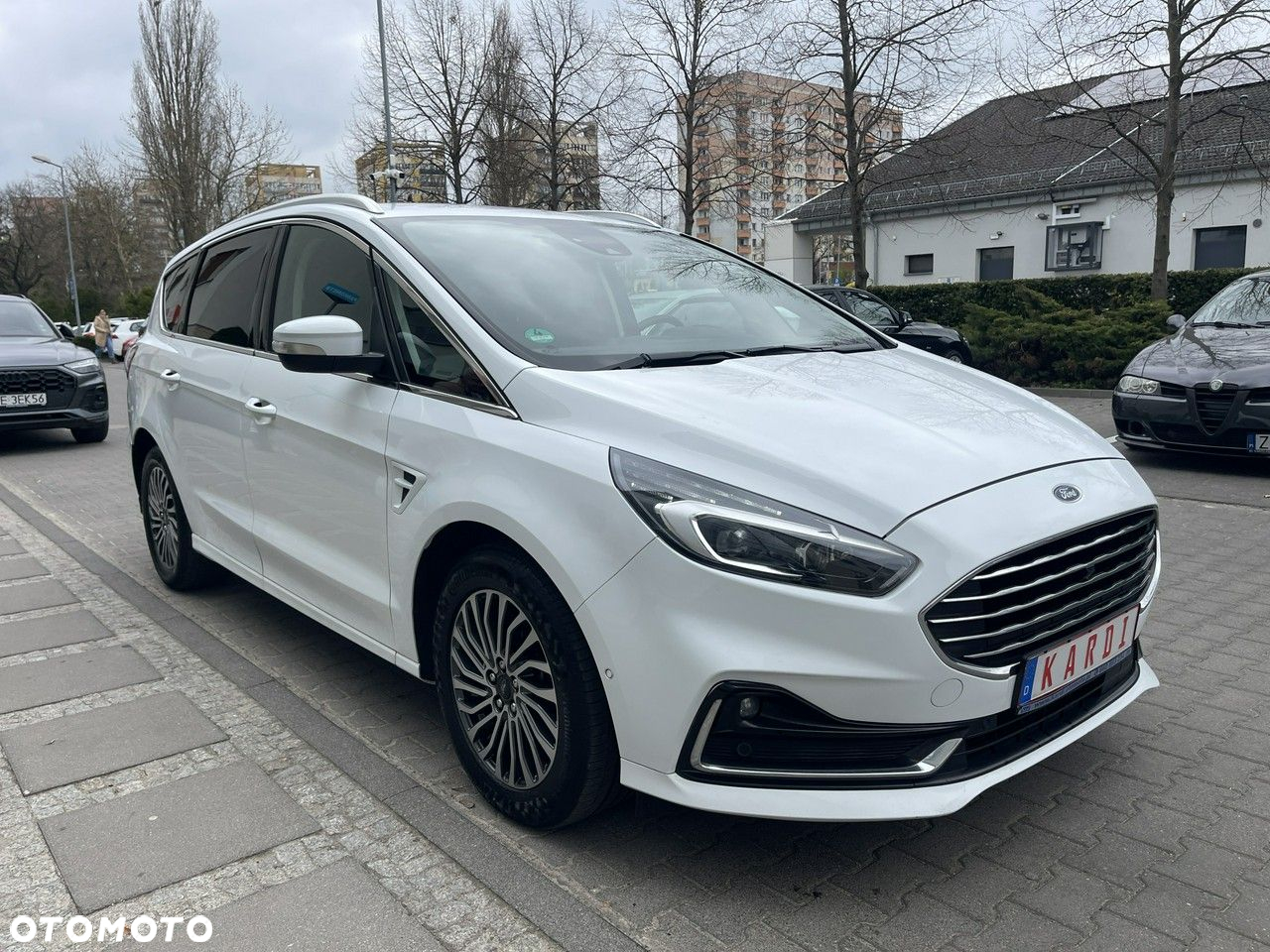 Ford S-Max - 4