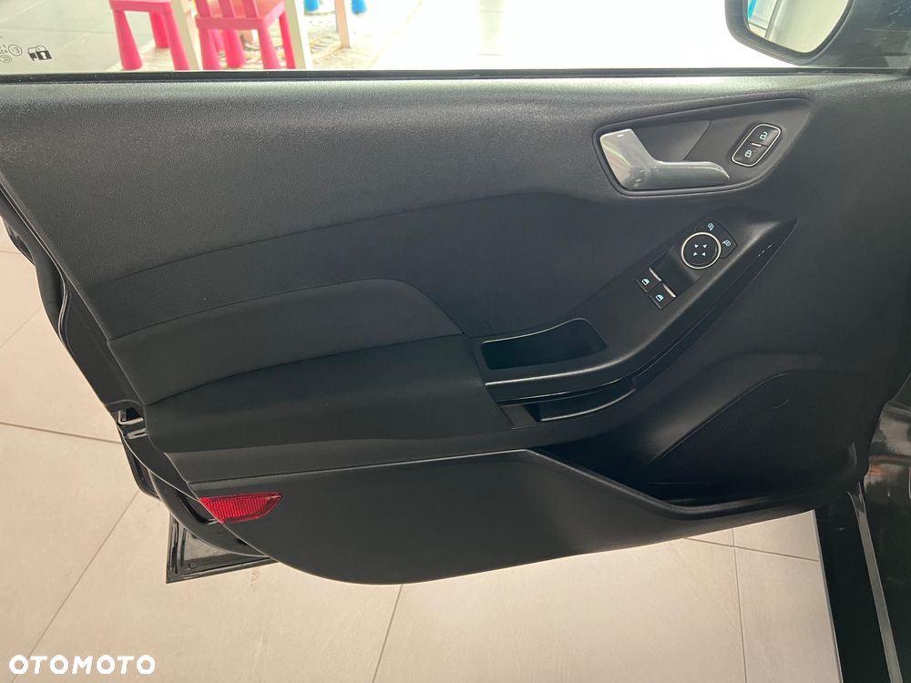 Ford Fiesta - 28