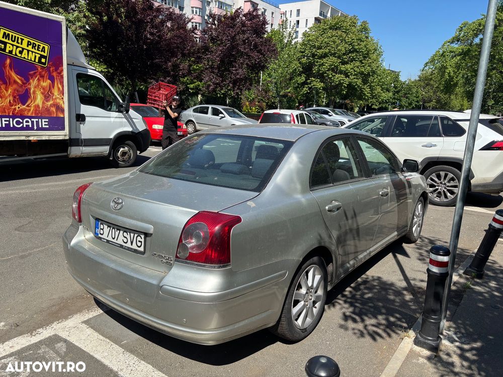 Toyota Avensis 2.0 D-4D Comfort - 4