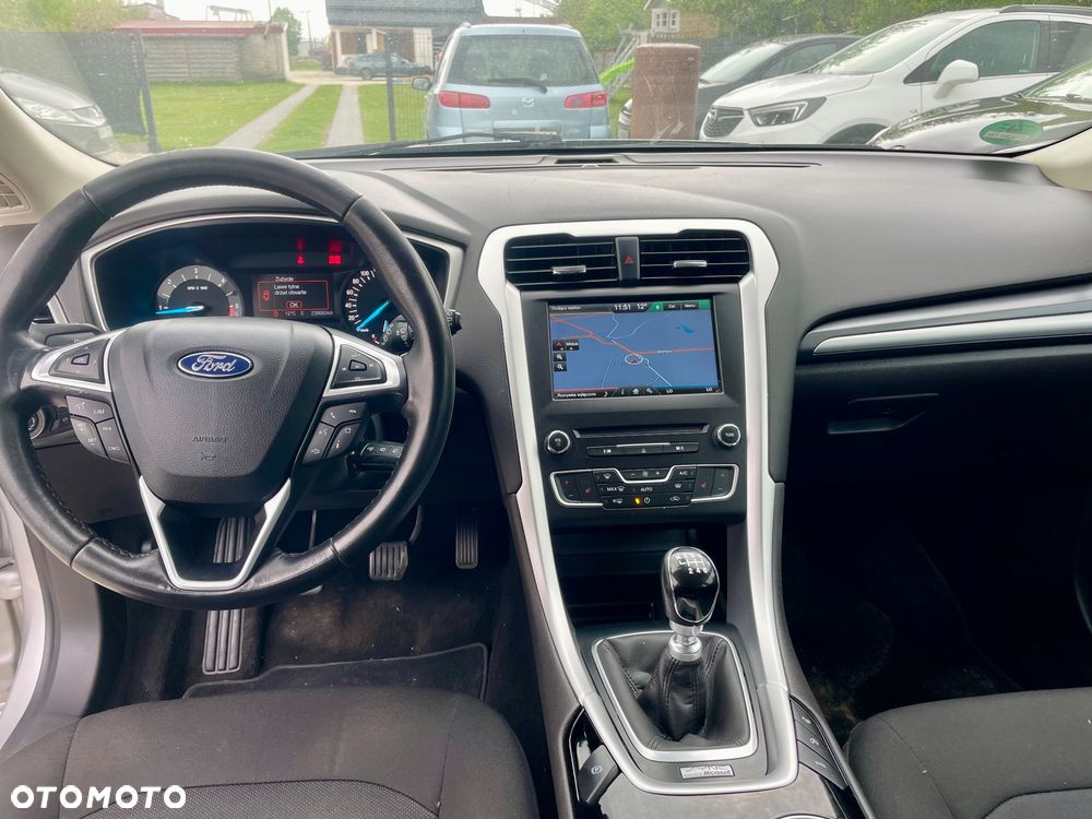 Ford Mondeo 2.0 TDCi STart-Stopp Titanium - 4