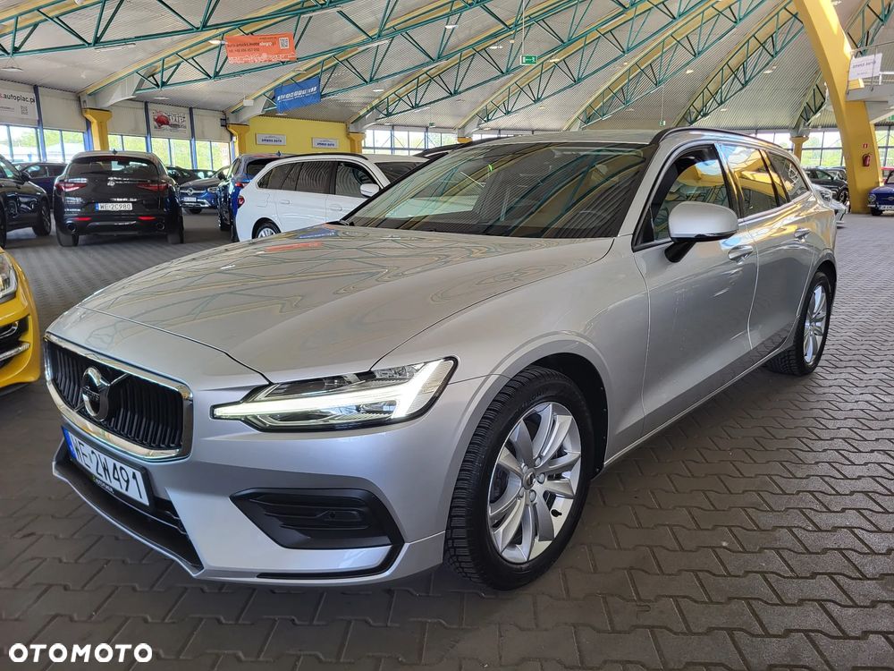 Volvo V60 B4 D Momentum - 1