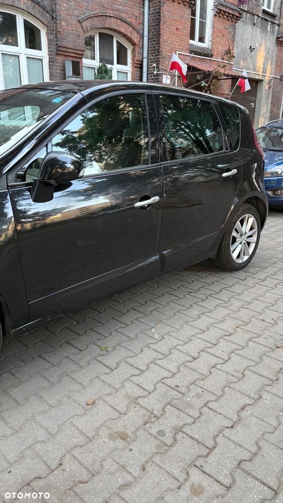 Renault Scenic 2.0 16V Privilege CVT - 2