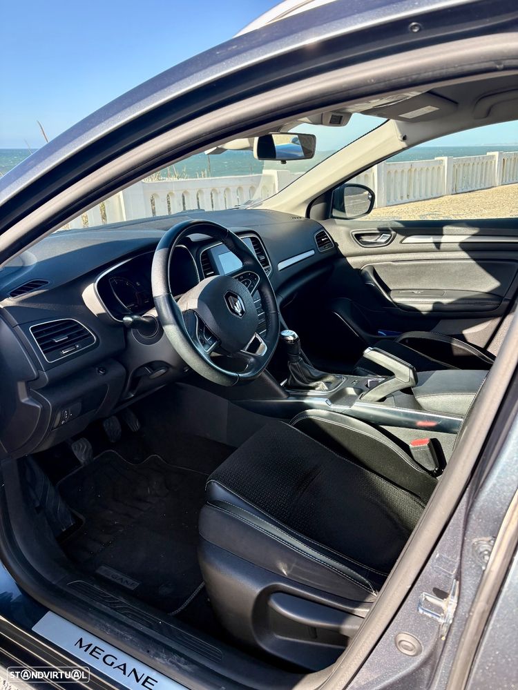 Renault Mégane Sport Tourer 1.5 dCi Intens - 17