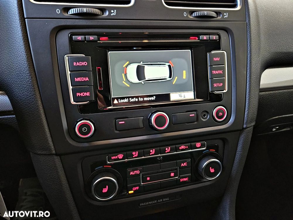 Volkswagen Golf 2.0 TDI DPF MATCH - 36