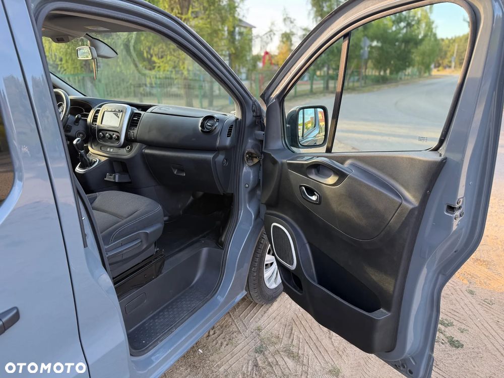 Renault Trafic - 18