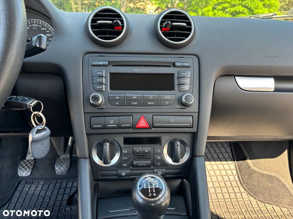 Audi A3 3-drzwiowe 1.9 TDI Attraction - 12