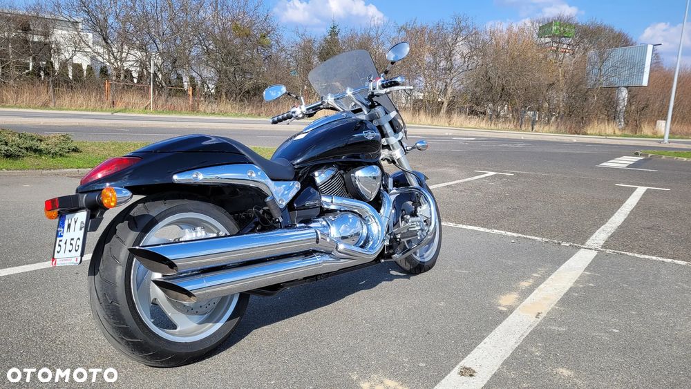 Suzuki Intruder - 3