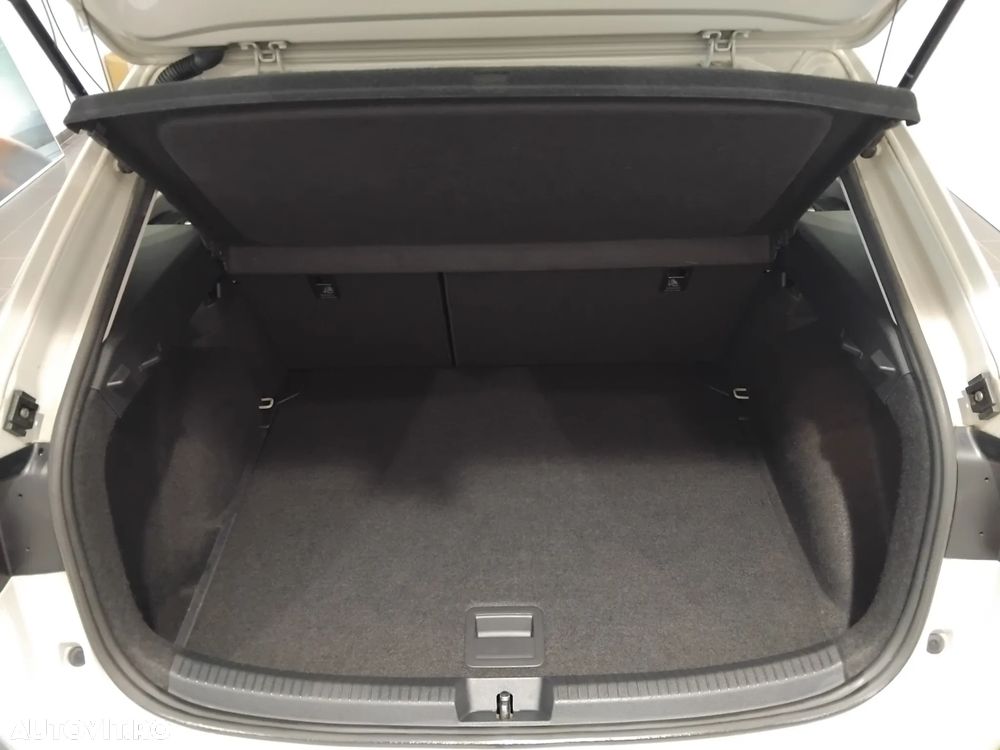 Volkswagen Taigo - 22