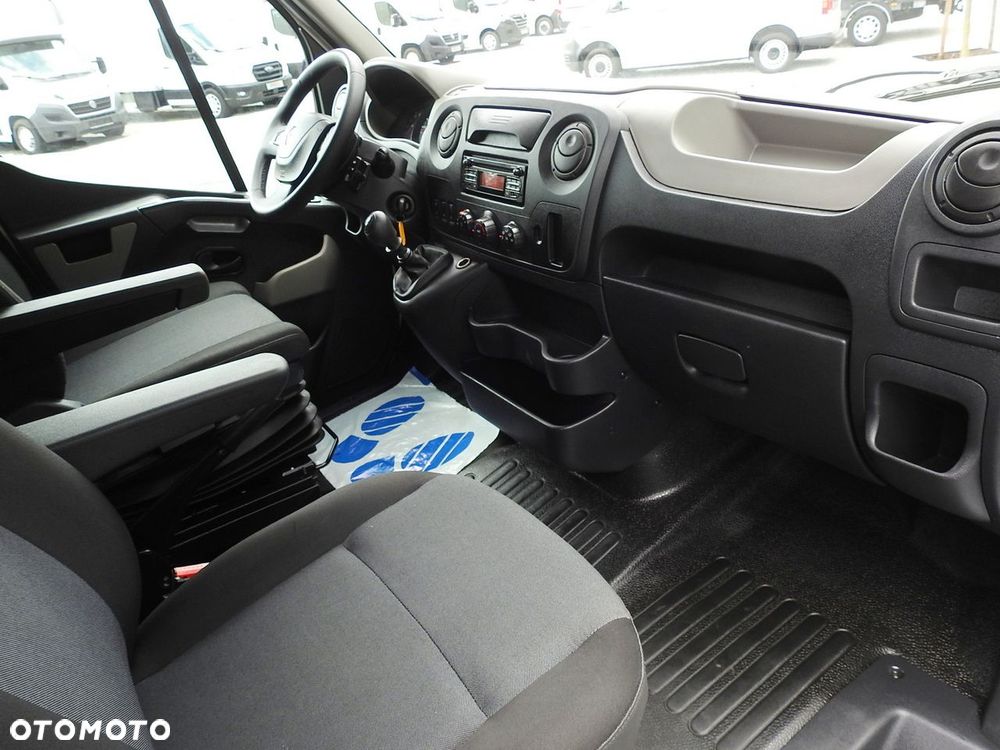 Renault MASTER PLANDEKA 8 PALET TEMPOMAT KLIMATYZACJA  170KM - 37