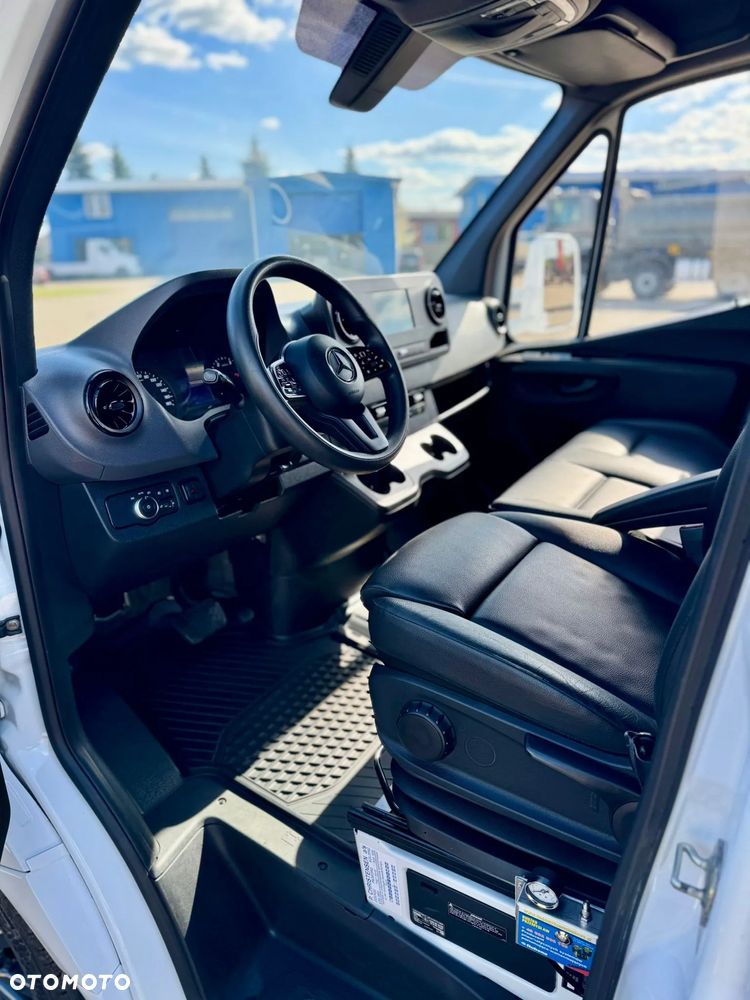 Mercedes-Benz Sprinter 317 Autolaweta najazd alu Hak 3500kg - 23