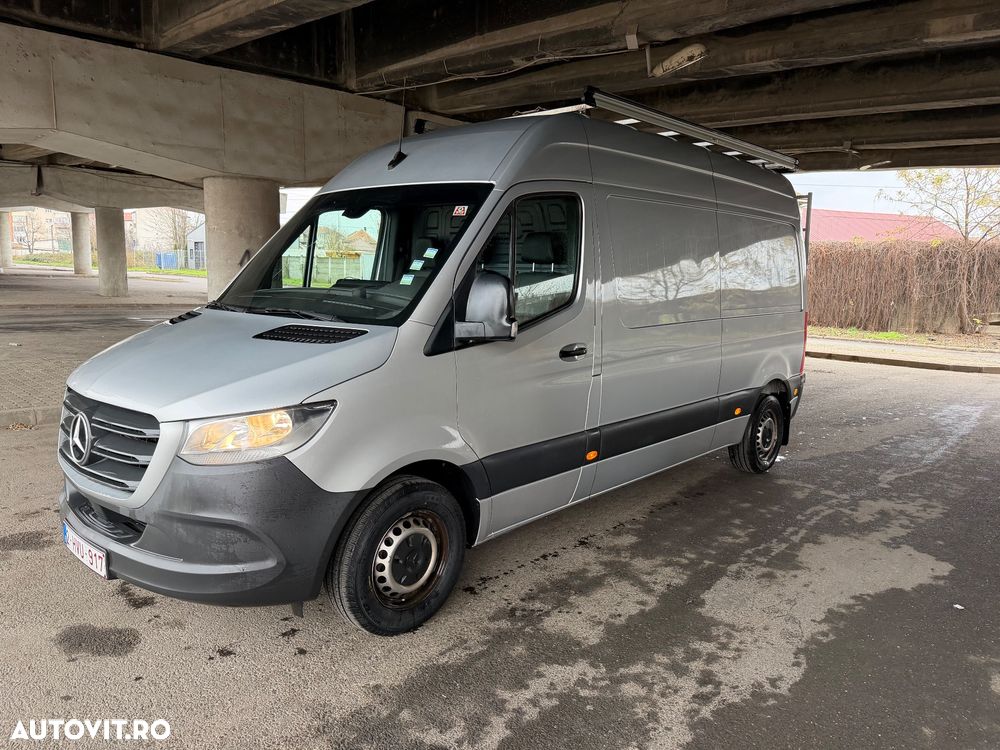 Mercedes-Benz Sprinter - 1