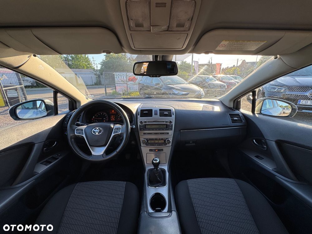 Toyota Avensis 1.8 Luna EU5 - 26