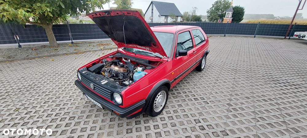Volkswagen Golf - 10