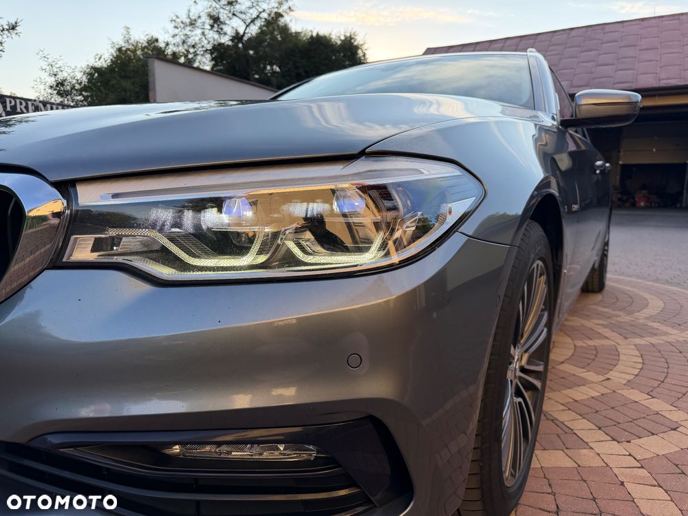 BMW Seria 5 520d Sport Line sport - 7