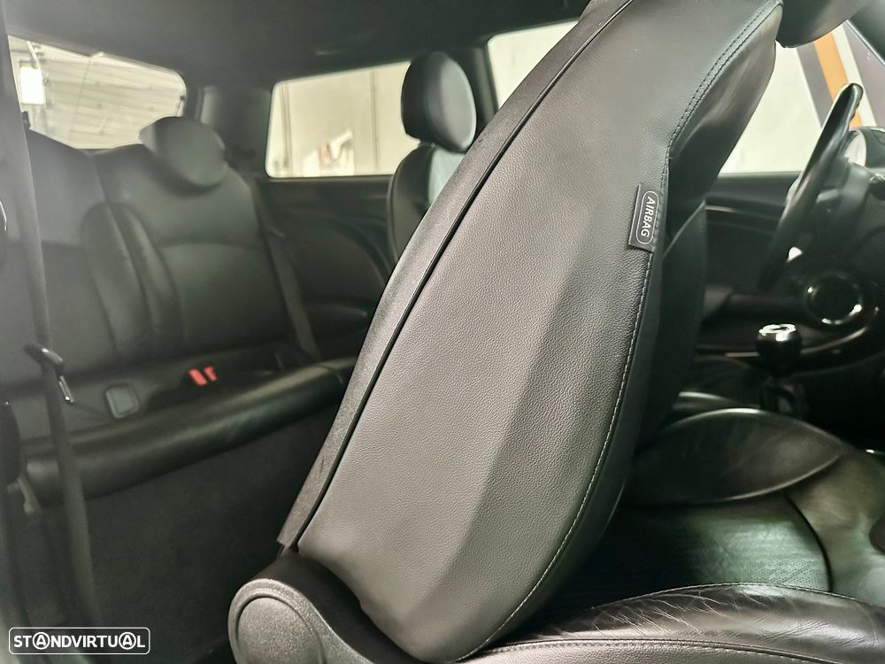 MINI 3 Portas John Cooper Works - 10