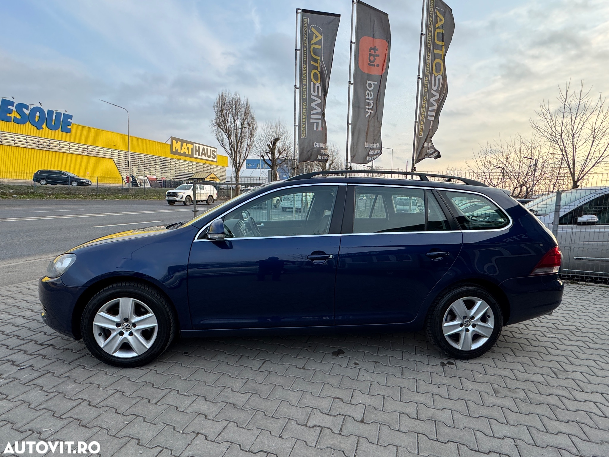 Volkswagen Golf 2.0 TDI Comfortline - 18