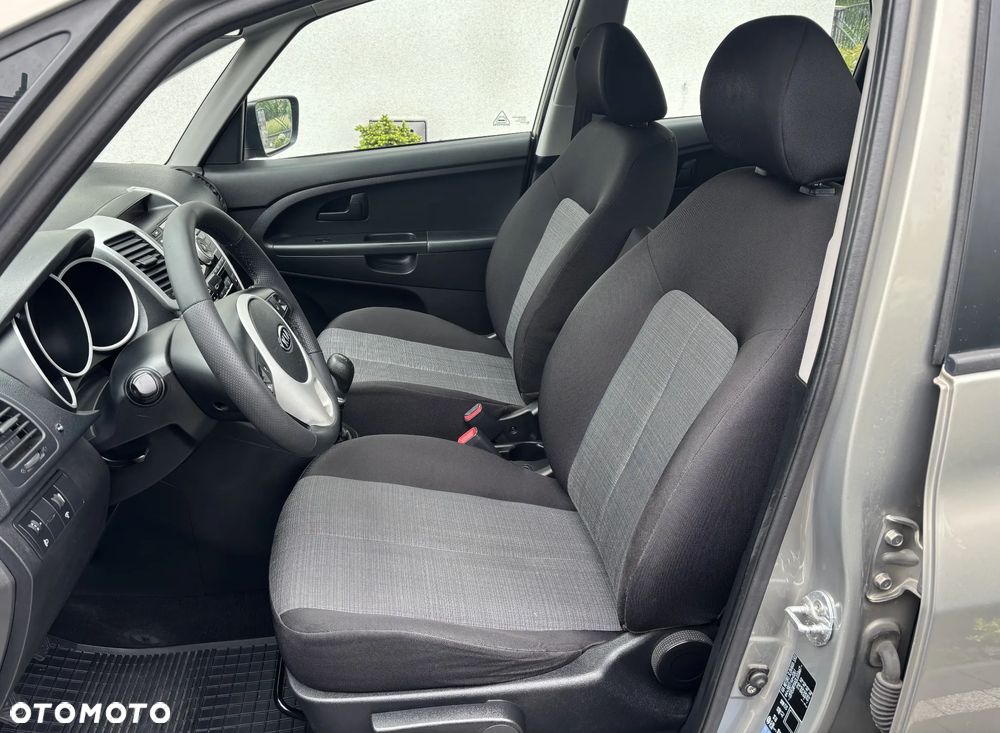 Kia Venga 1.4 L - 6