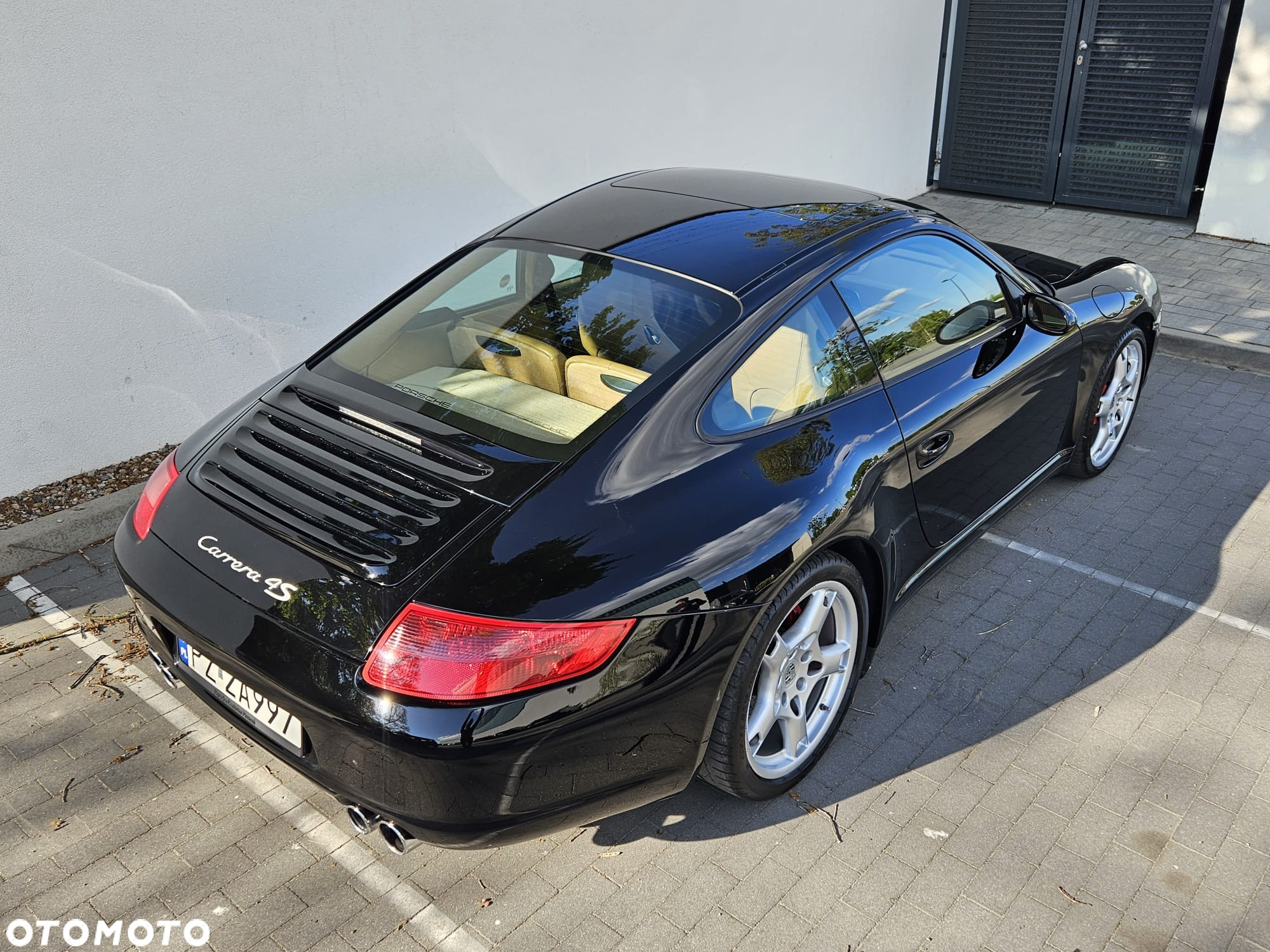 Porsche 911 Carrera 4S - 21