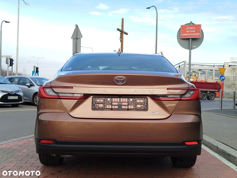 Toyota Camry 2.5 Hybrid Dynamic Force Prestige e-CVT - 4