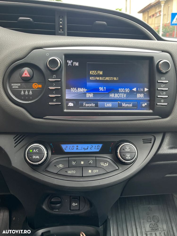 Toyota Yaris 1.5 VVT-i HSD Active - 12