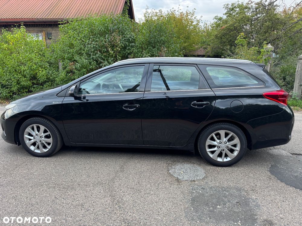 Toyota Auris 1.6 Valvematic Executive - 5