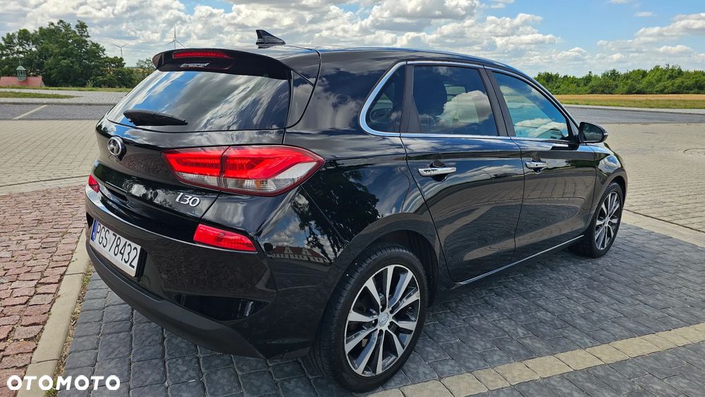 Hyundai i30 1.4 T-GDI Premiere Luxury DCT - 6