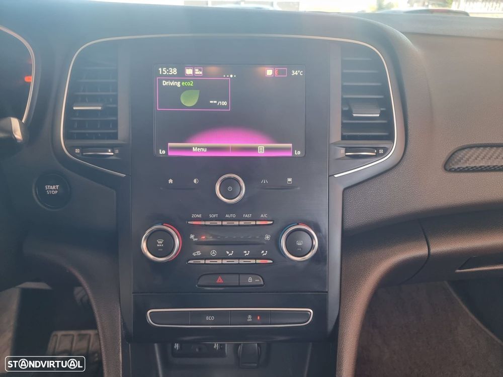 Renault Mégane 1.5 Blue dCi Limited EDC - 11