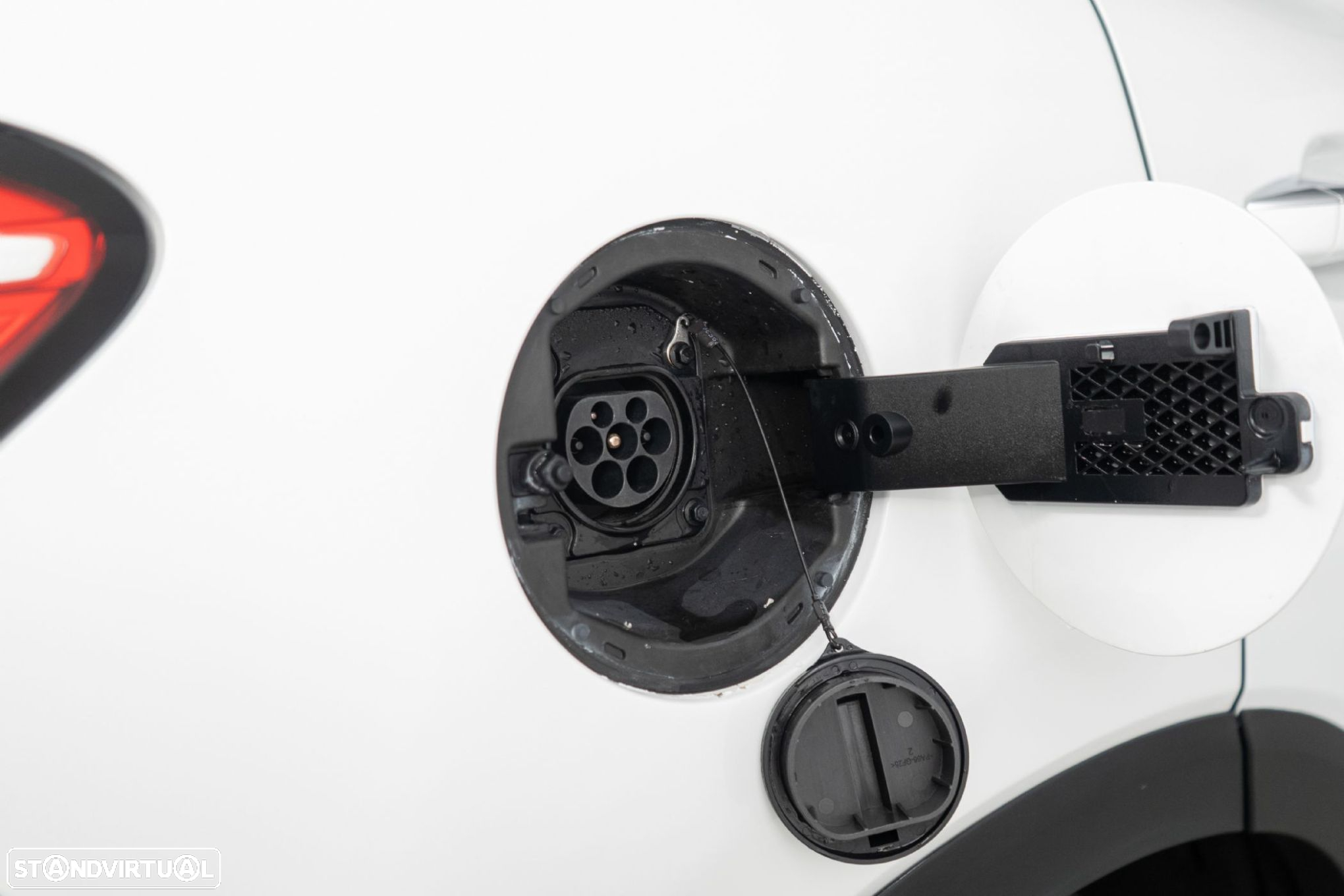 MG EHS 1.5 T-GDI Plug-in Hybrid Luxury - 17