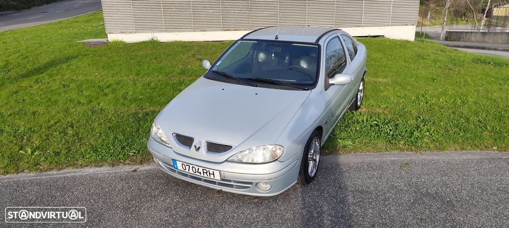 Renault Mégane Grand Coupe - 1