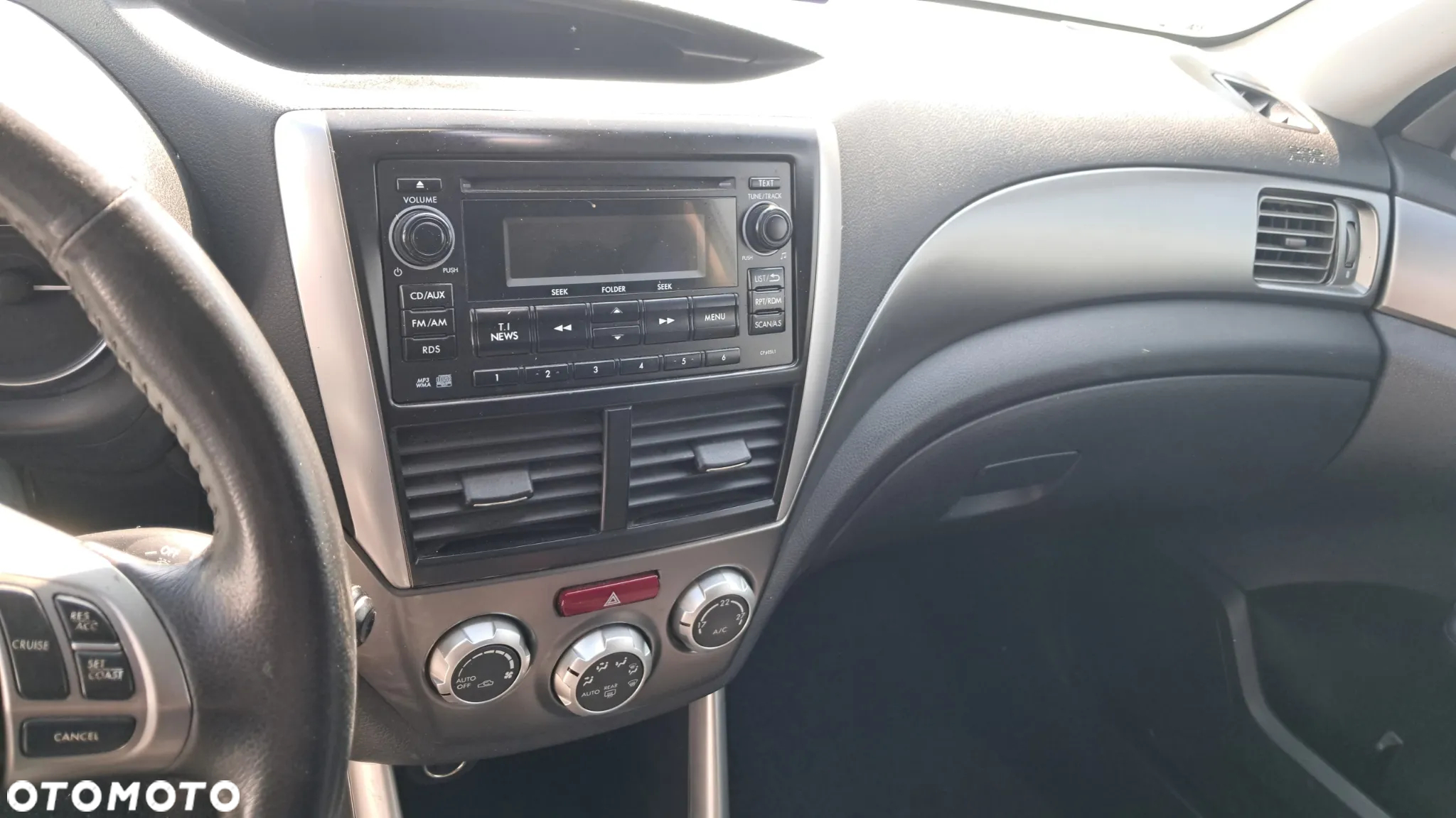 Subaru Forester 2.0 D Active - 14