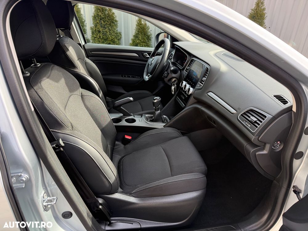 Renault Megane Blue dCi Zen - 15